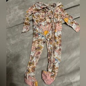 Pair of POSH PEANUT RUFFLES FOOTIES 12-18 MONTHS WELL USED